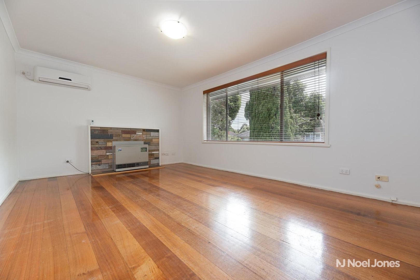 3A Binbrook Drive, Croydon VIC 3136 Apartment For Rent Domain