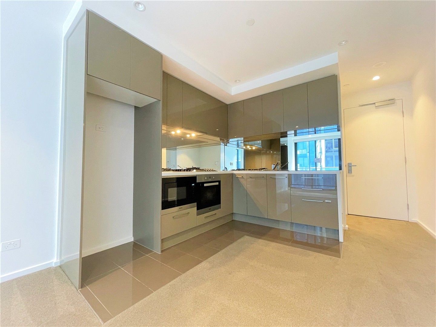 2 bedrooms Apartment / Unit / Flat in 2911/1 Balston Street SOUTHBANK VIC, 3006