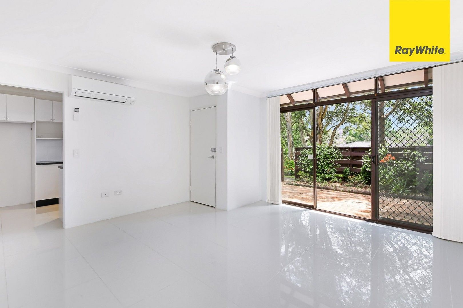 2 bedrooms Apartment / Unit / Flat in 1/6 Smith Street EPPING NSW, 2121