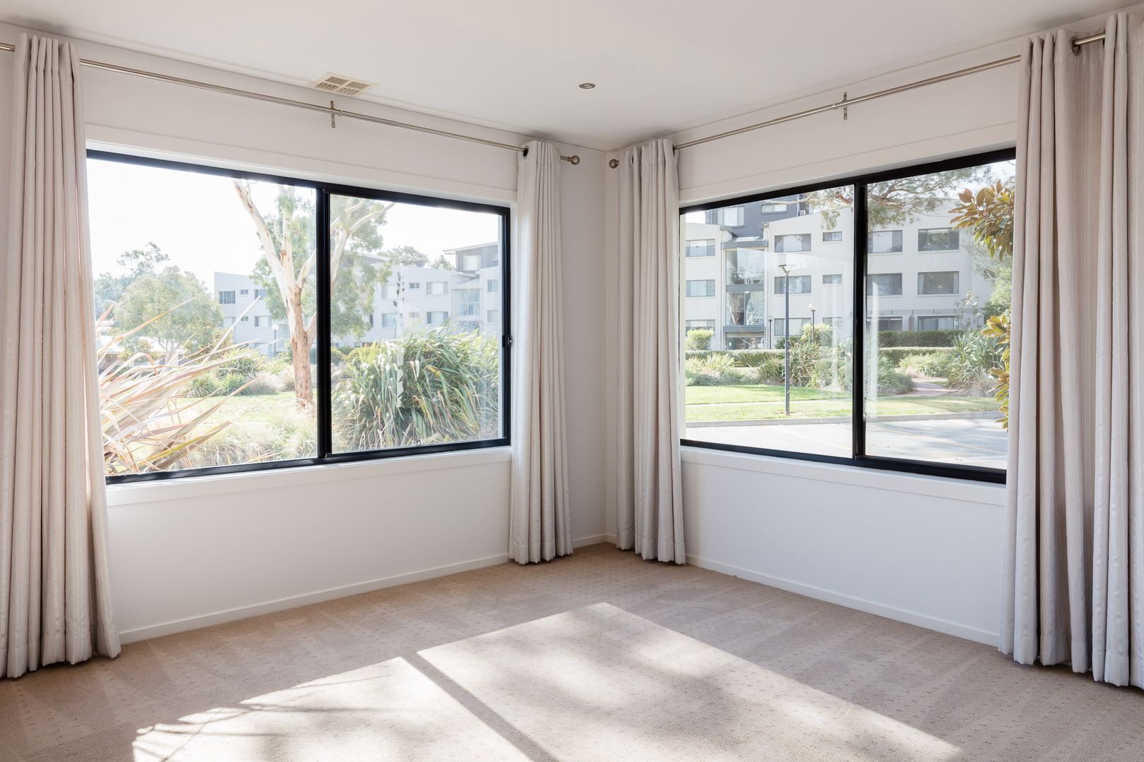 126/395 Antill Street, Watson ACT 2602, Image 1