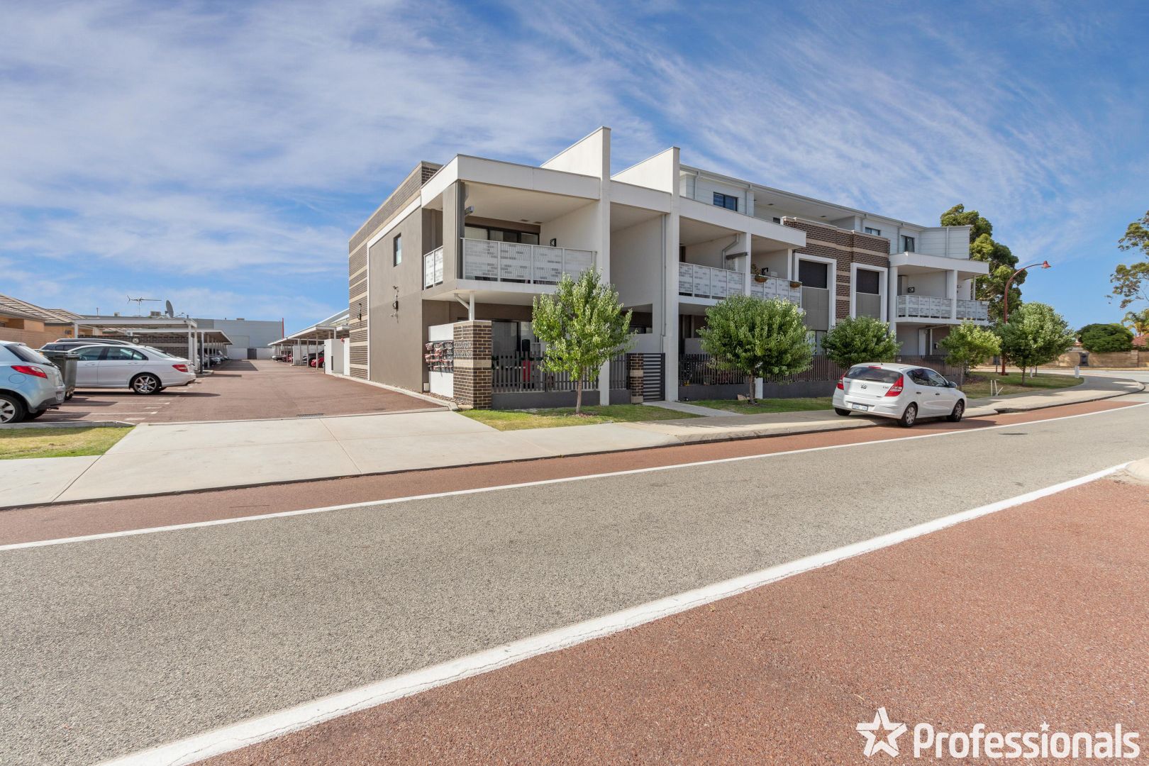 37/1 Glenariff Boulevard, Canning Vale WA 6155, Image 1