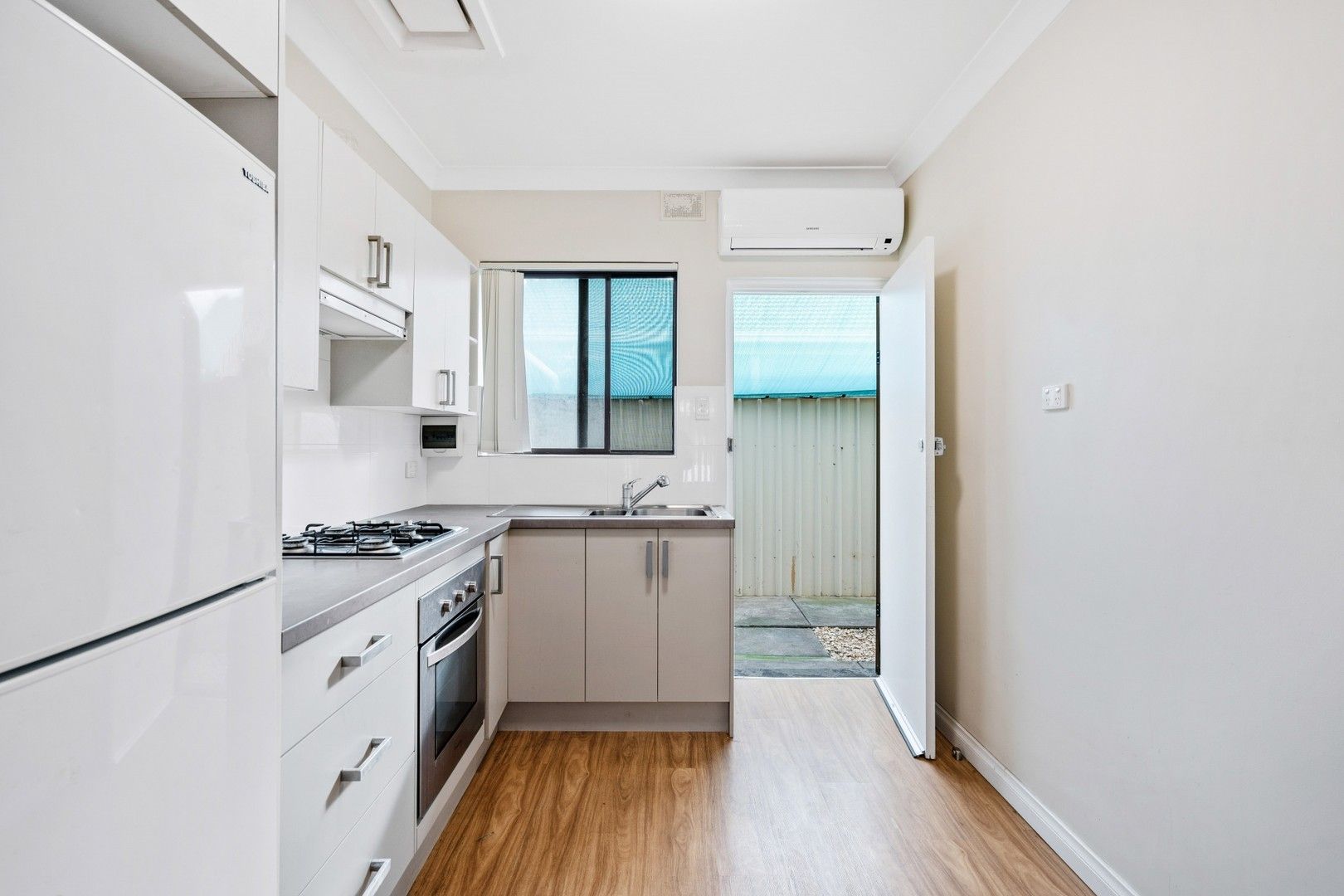 2 bedrooms Apartment / Unit / Flat in 1/320 Tapleys Hill Road SEATON SA, 5023