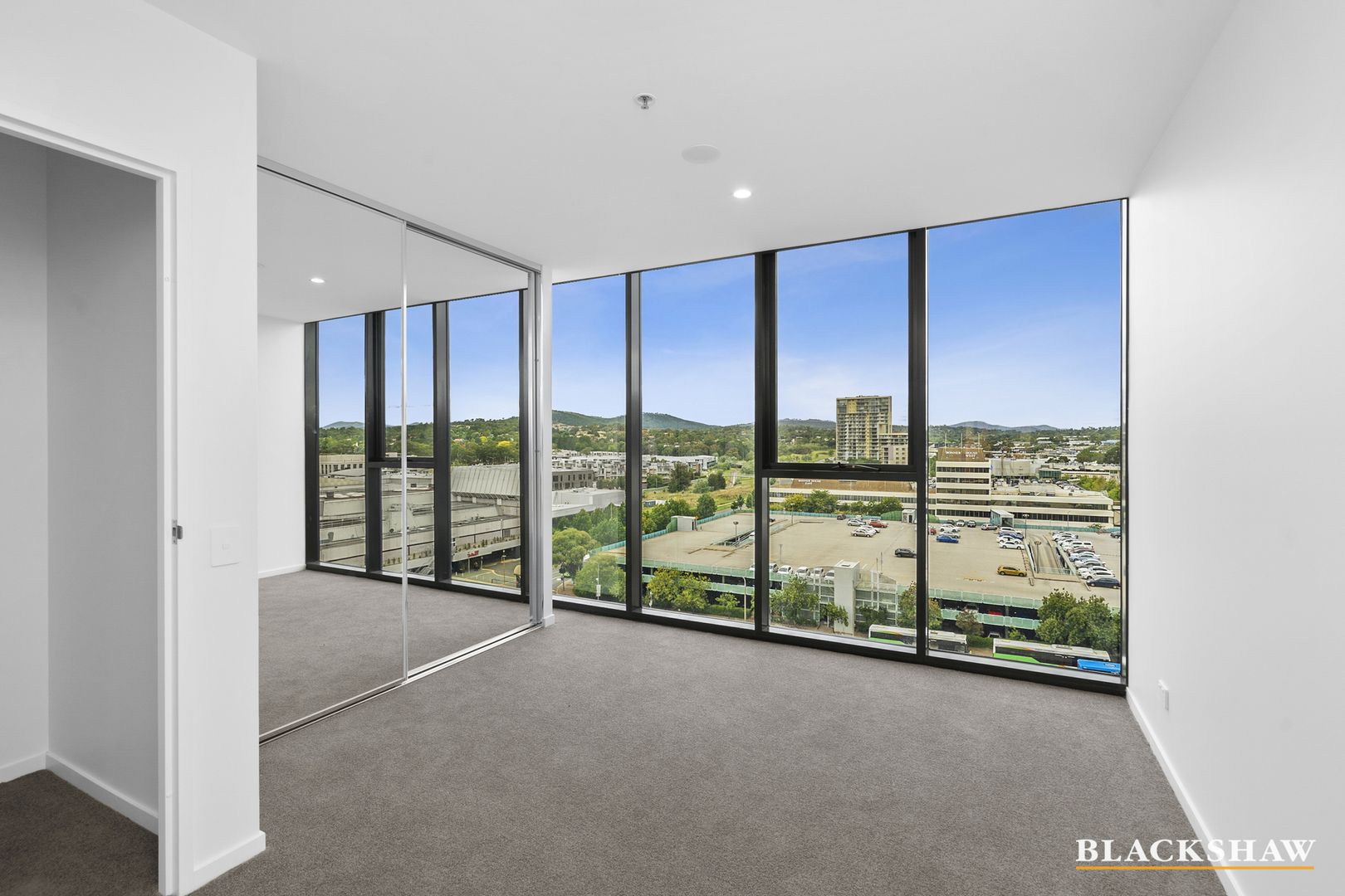811/15 Bowes Street, Phillip ACT 2606, Image 2