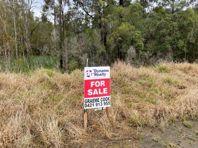 Vacant land in , PIMPAMA QLD, 4209