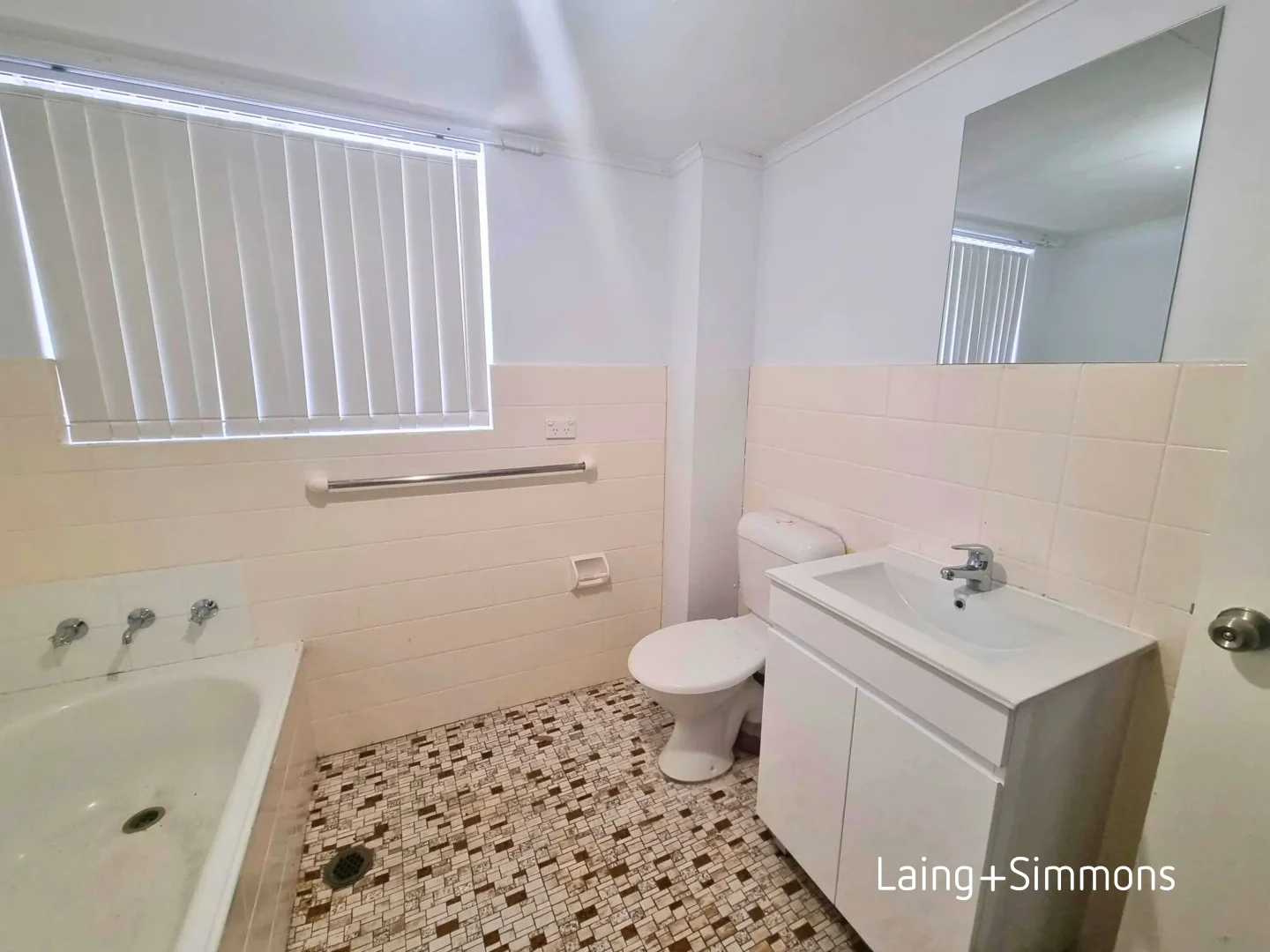 Additional image 6 of 3/174 Great Western Hwy, Kingswood NSW 2747