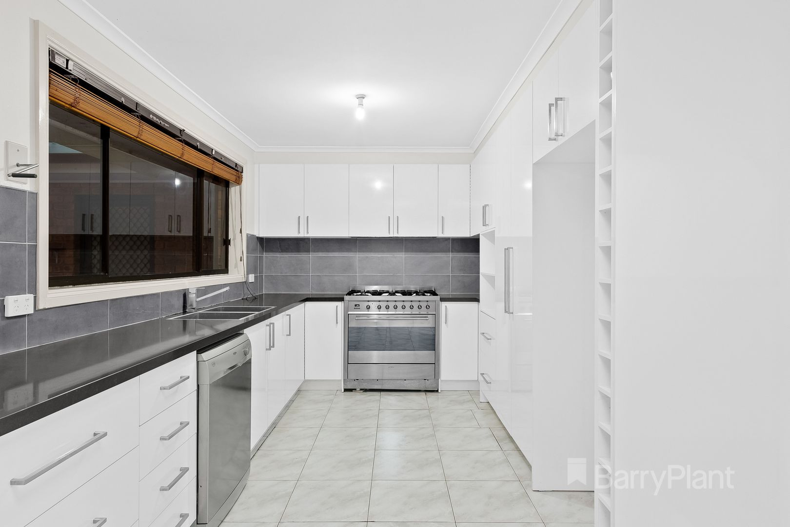 3 Boyd Court, Kealba VIC 3021, Image 2