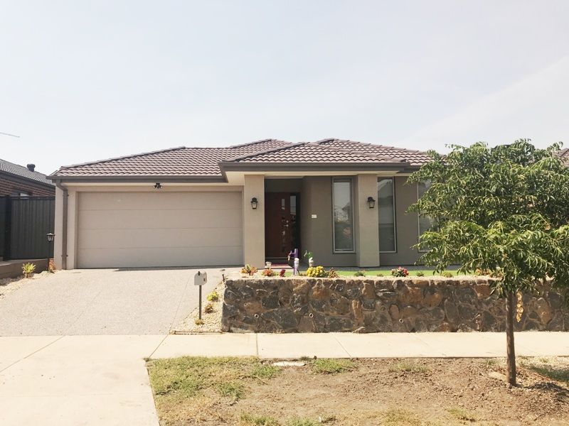 4 bedrooms House in 47 Fitzpatrick Court KALKALLO VIC, 3064