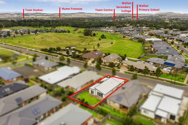 Picture of 22 Springridge Boulevard, WALLAN VIC 3756