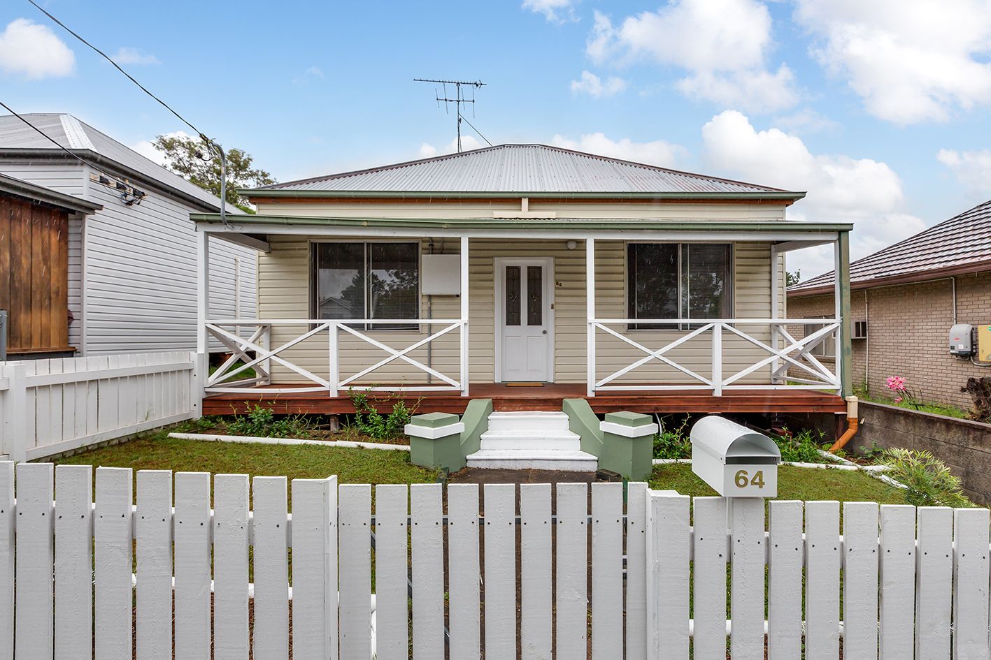 64 Mitchell Drive, Kurri Kurri NSW 2327 House For Rent 490 Domain