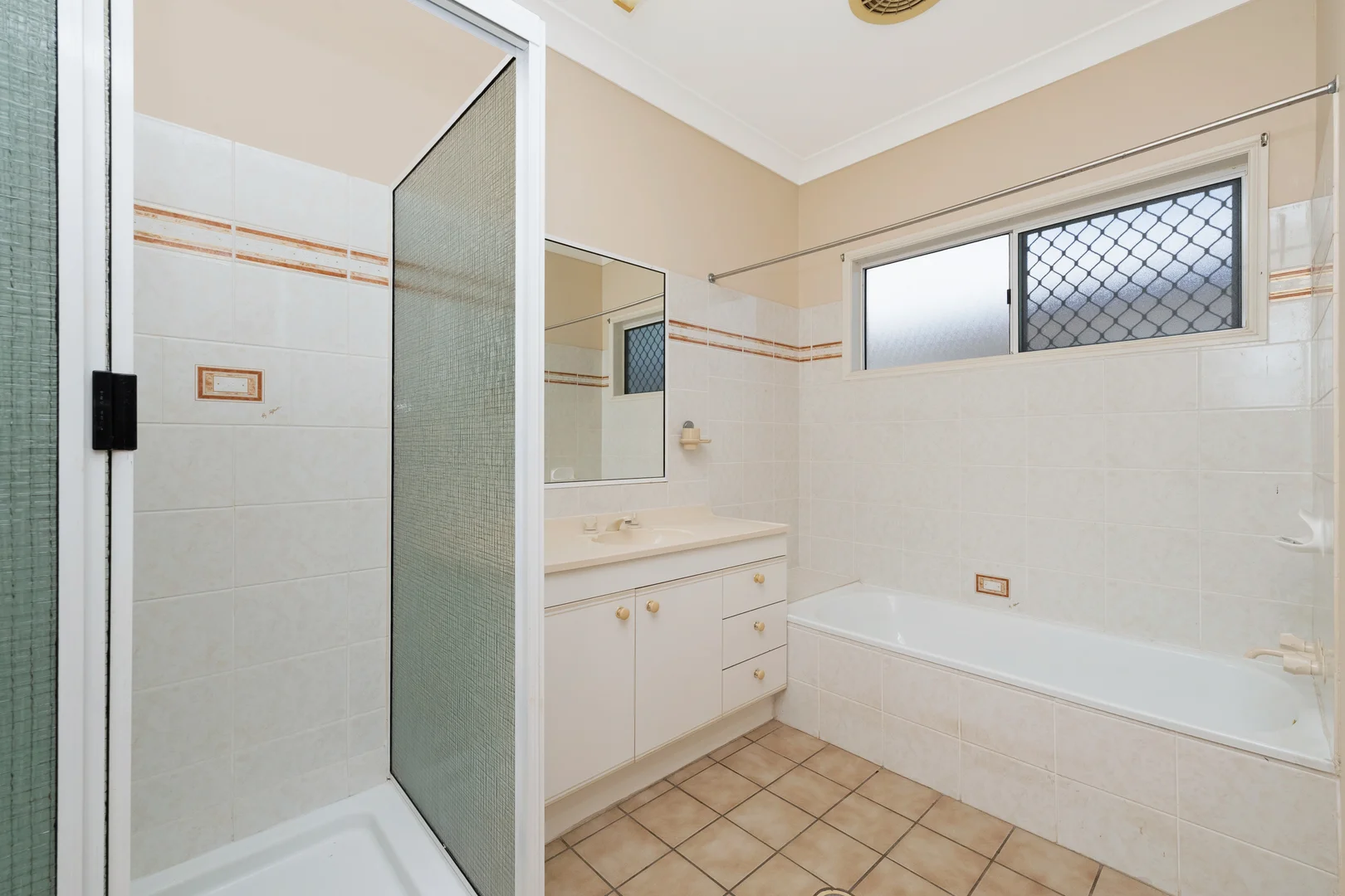 Additional image 12 of 27 Macarthur Drive, Annandale QLD 4814