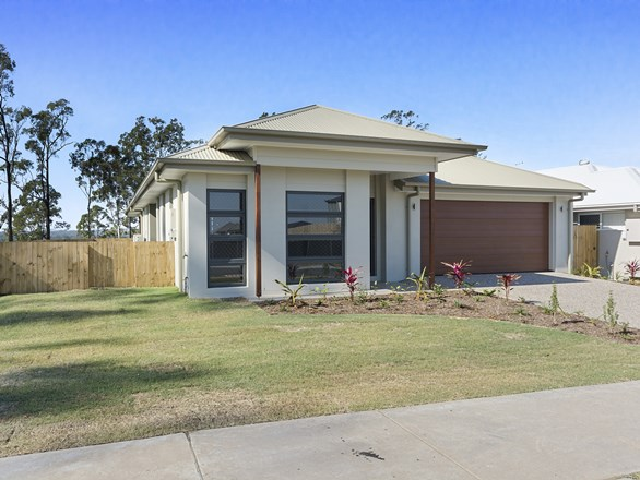 60 Meadows Circuit, Bellbird Park QLD 4300