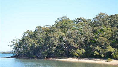 Picture of 14 High Central Road, MACLEAY ISLAND QLD 4184