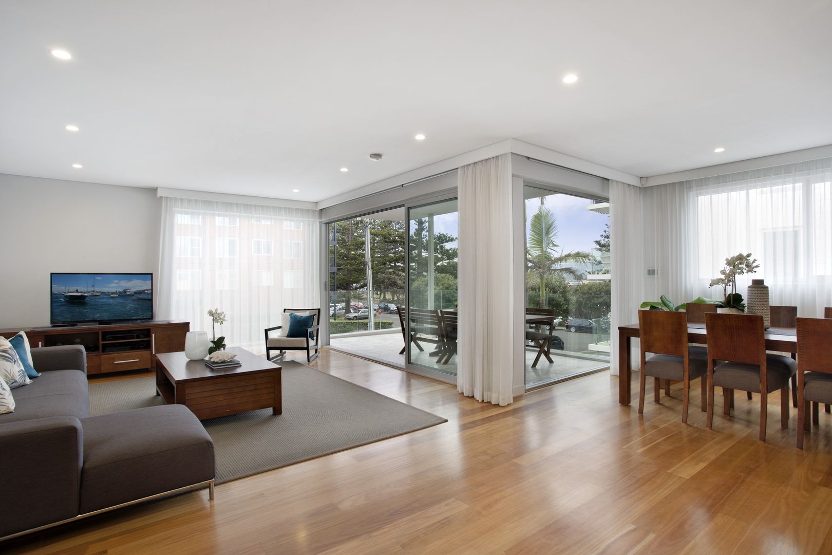 4a Monash Parade, Dee Why NSW 2099, Image 2