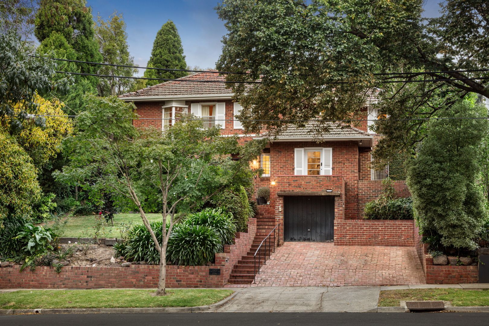 12 Yarradale Road, Toorak VIC 3142, Image 1