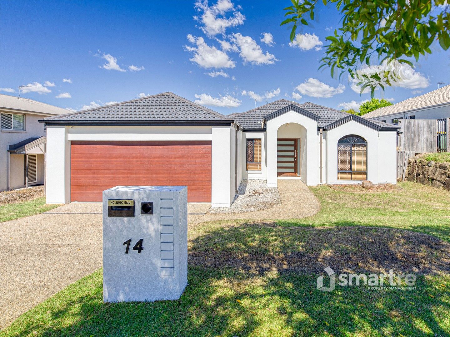 4 bedrooms House in 14 Lawley Crescent PACIFIC PINES QLD, 4211