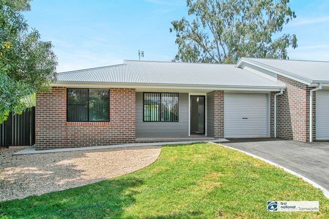 Picture of 1/19 Minnamurra Crescent, TAMWORTH NSW 2340