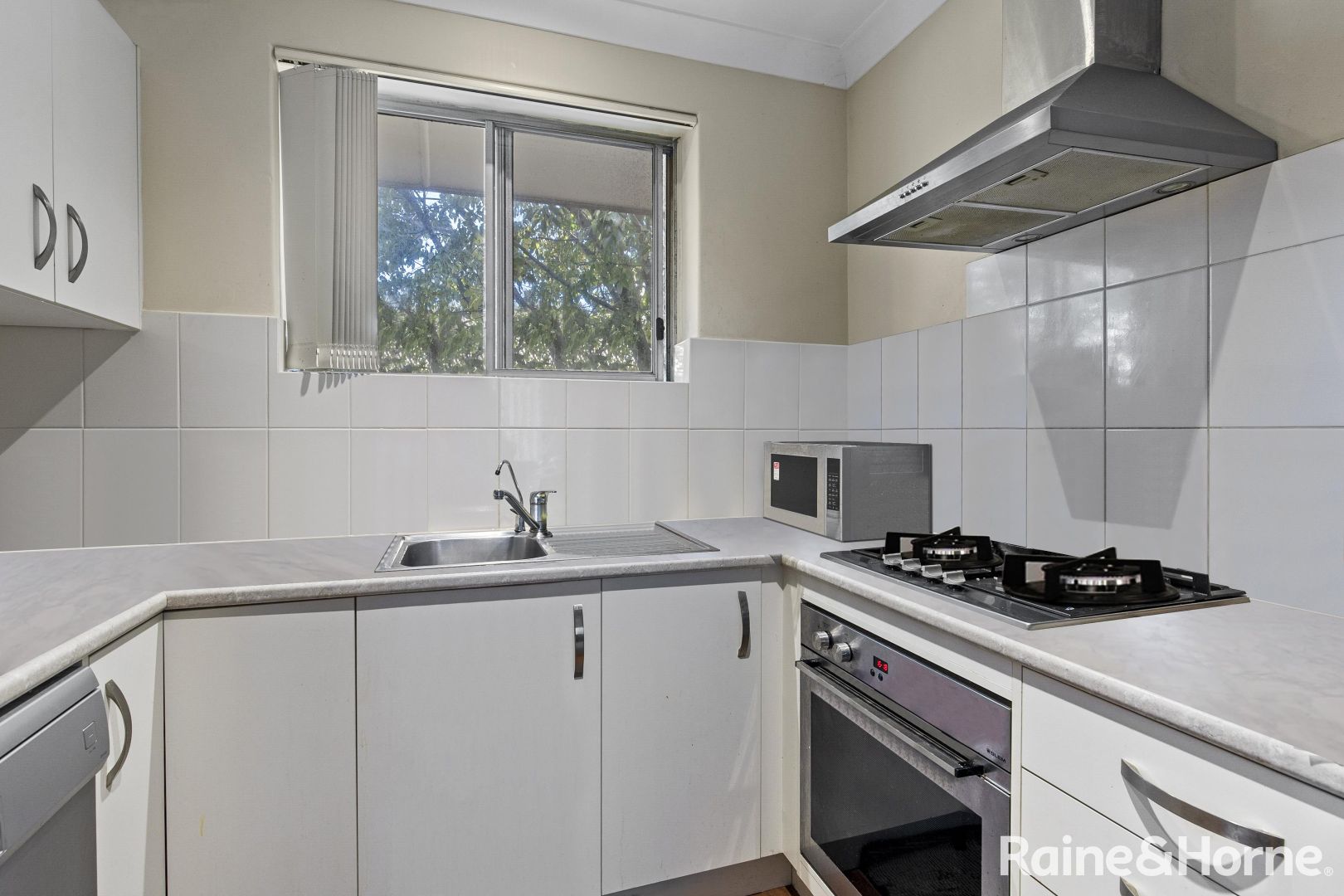 4/11 Waterman Terrace, Mitchell Park SA 5043, Image 2