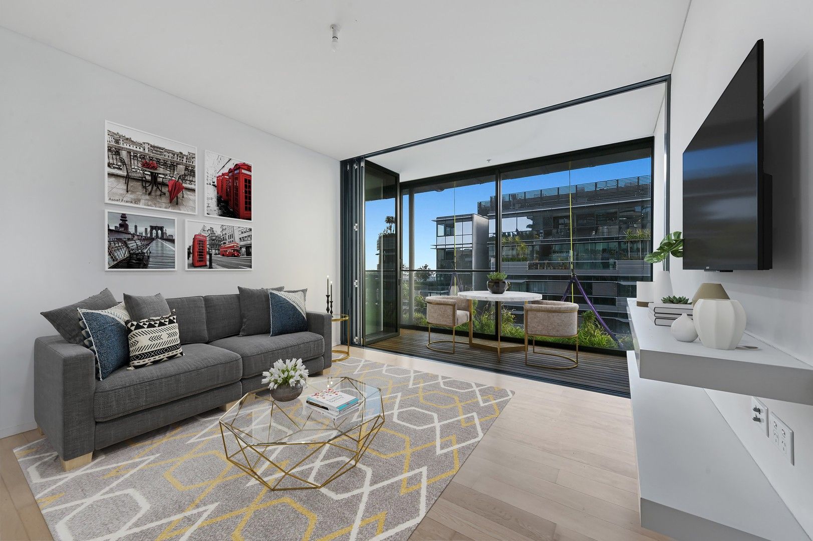 1 bedrooms Apartment / Unit / Flat in 1511/2 Chippendale Way CHIPPENDALE NSW, 2008