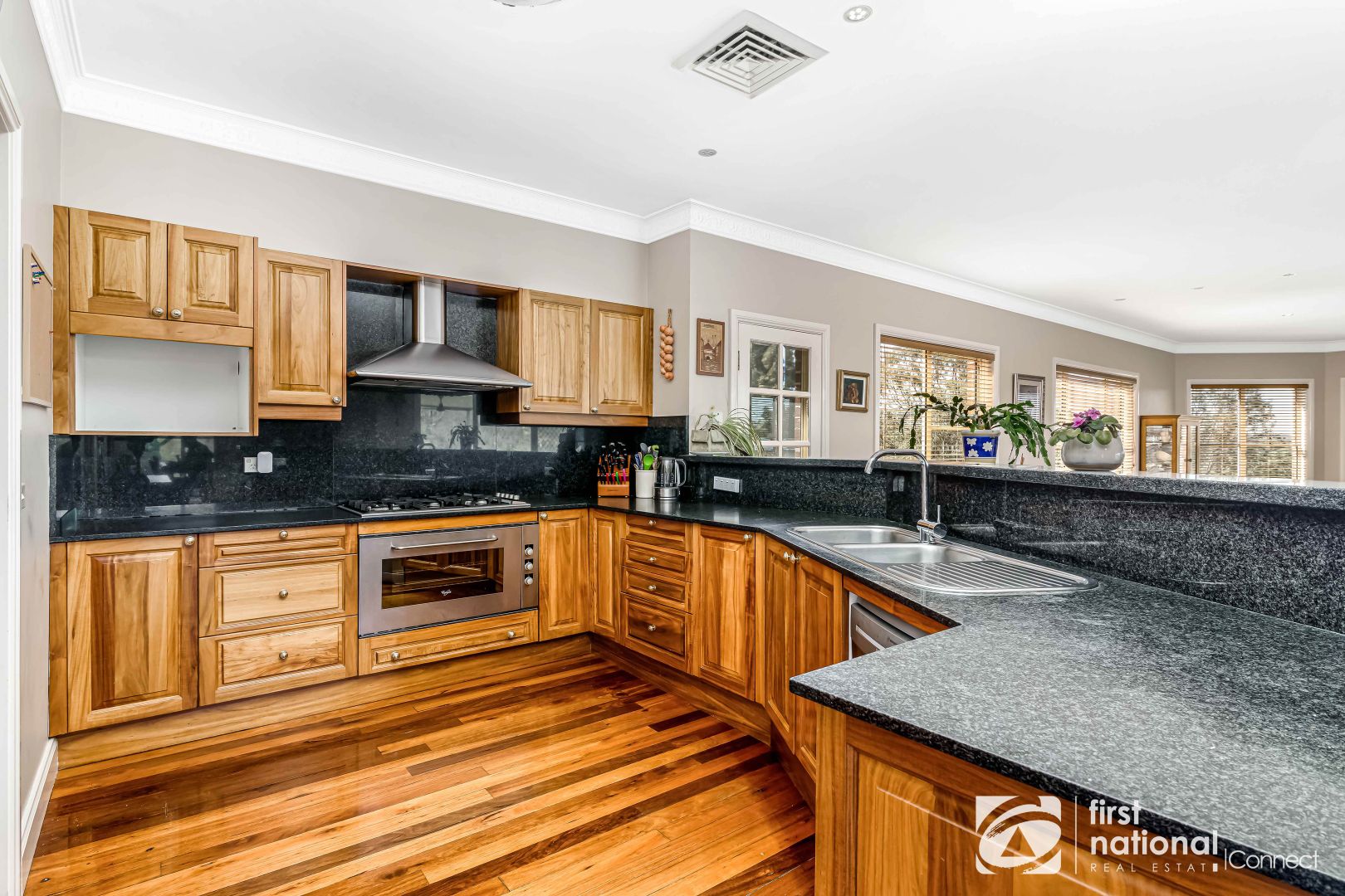 343 Bells Rd, Grose Vale NSW 2753, Image 2