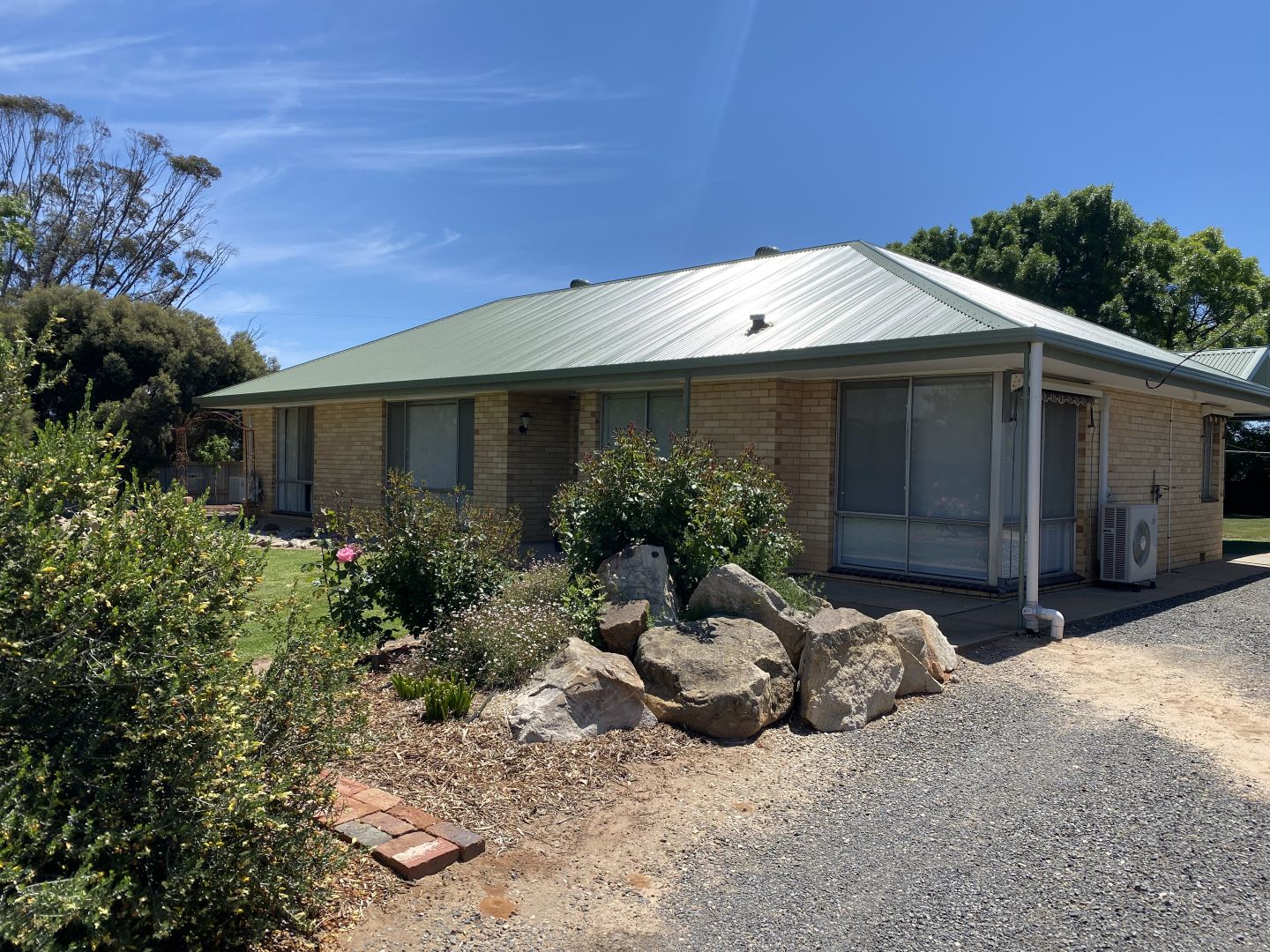 841 JeparitWarracknabeal Road, Jeparit Property History & Address