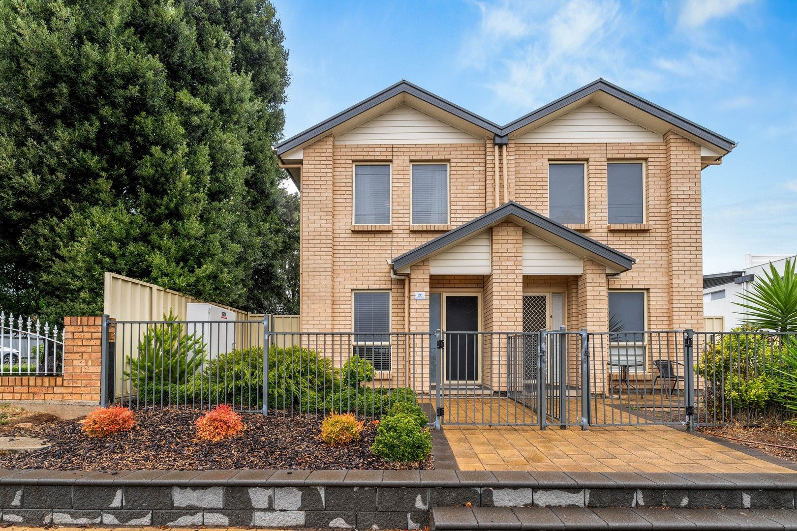 2 bedrooms Townhouse in 1/20 Hillier Road MORPHETT VALE SA, 5162