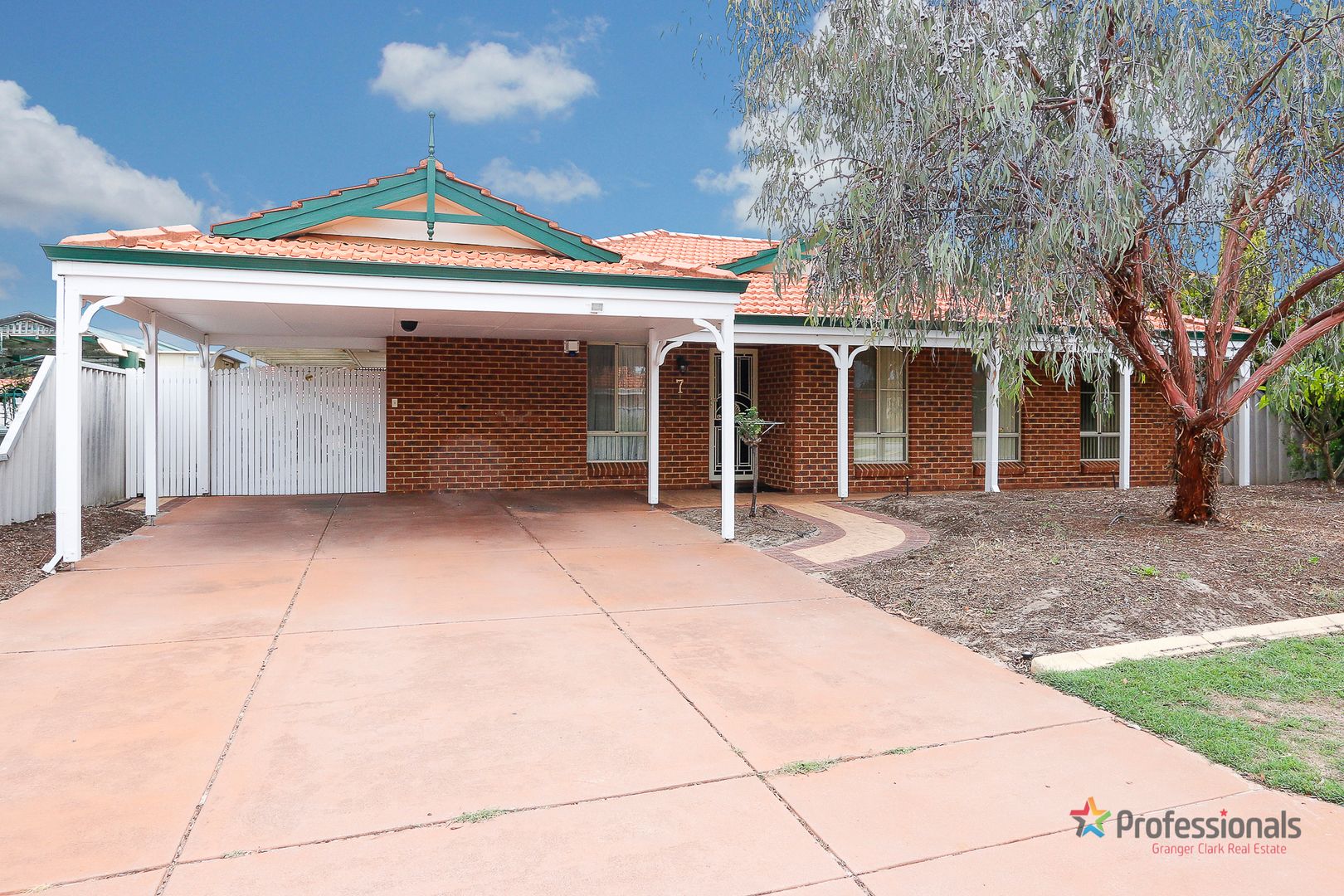 7 Caxton Lane, Ballajura WA 6066, Image 1