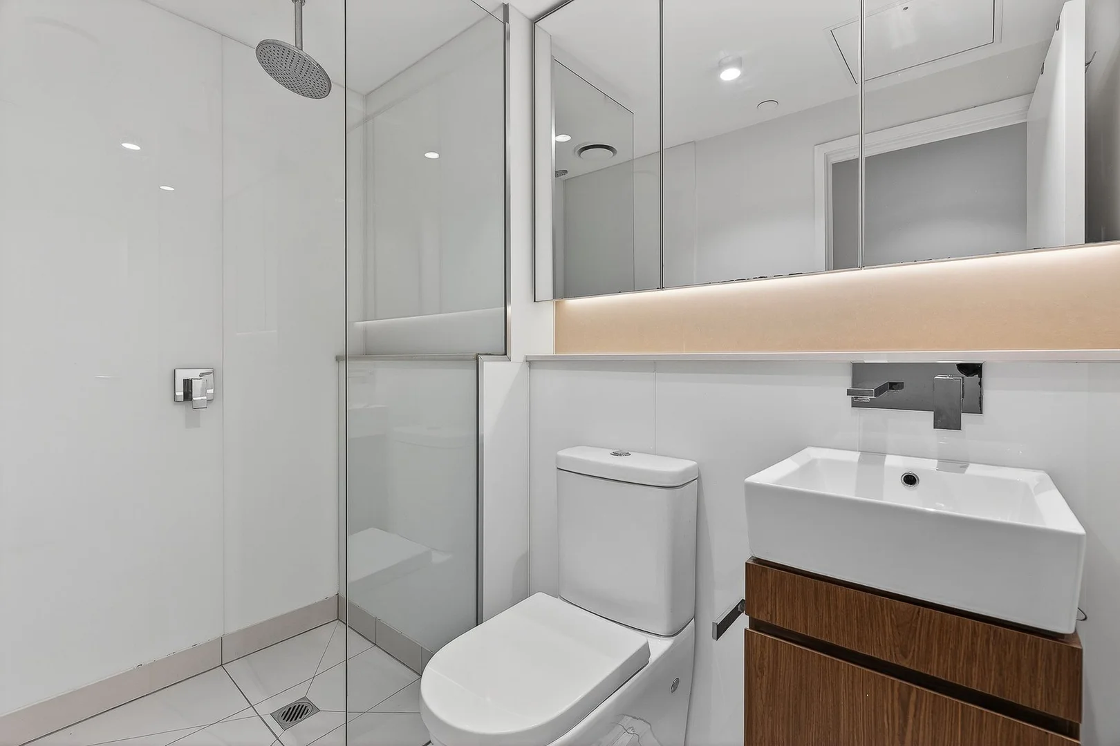 Additional image 10 of 1709/2 Claremont Street, South Yarra VIC 3141