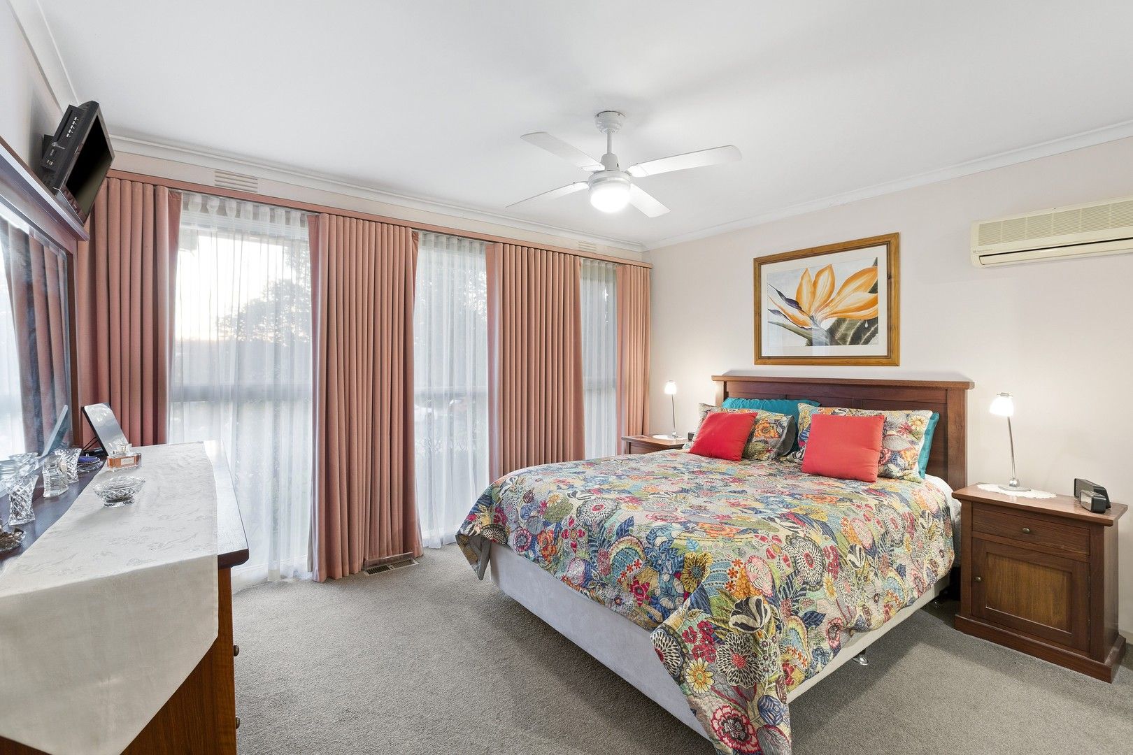 4 bedrooms House in 13 Regal Ct VERMONT SOUTH VIC, 3133