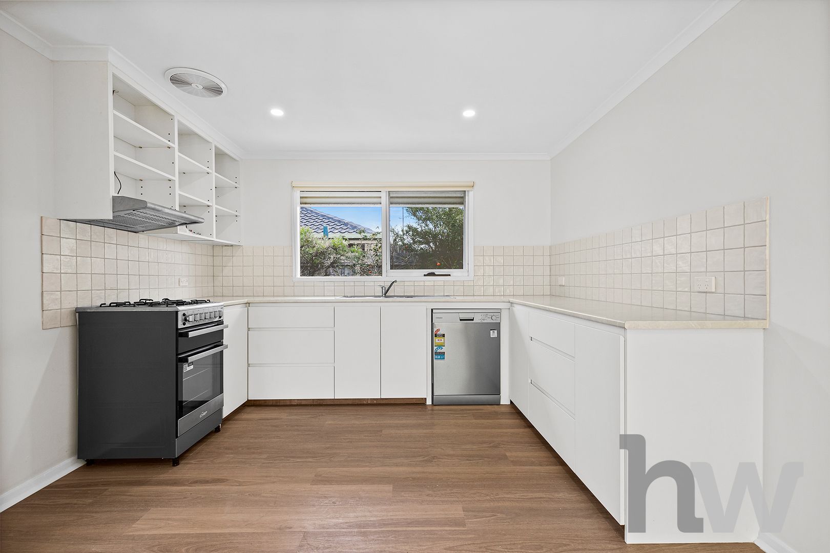 3/114 Helms St, Newcomb VIC 3219, Image 2