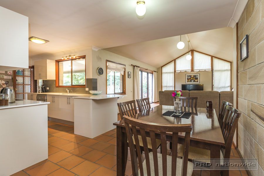 16 Bolton Close, Bolton Point NSW 2283, Image 2