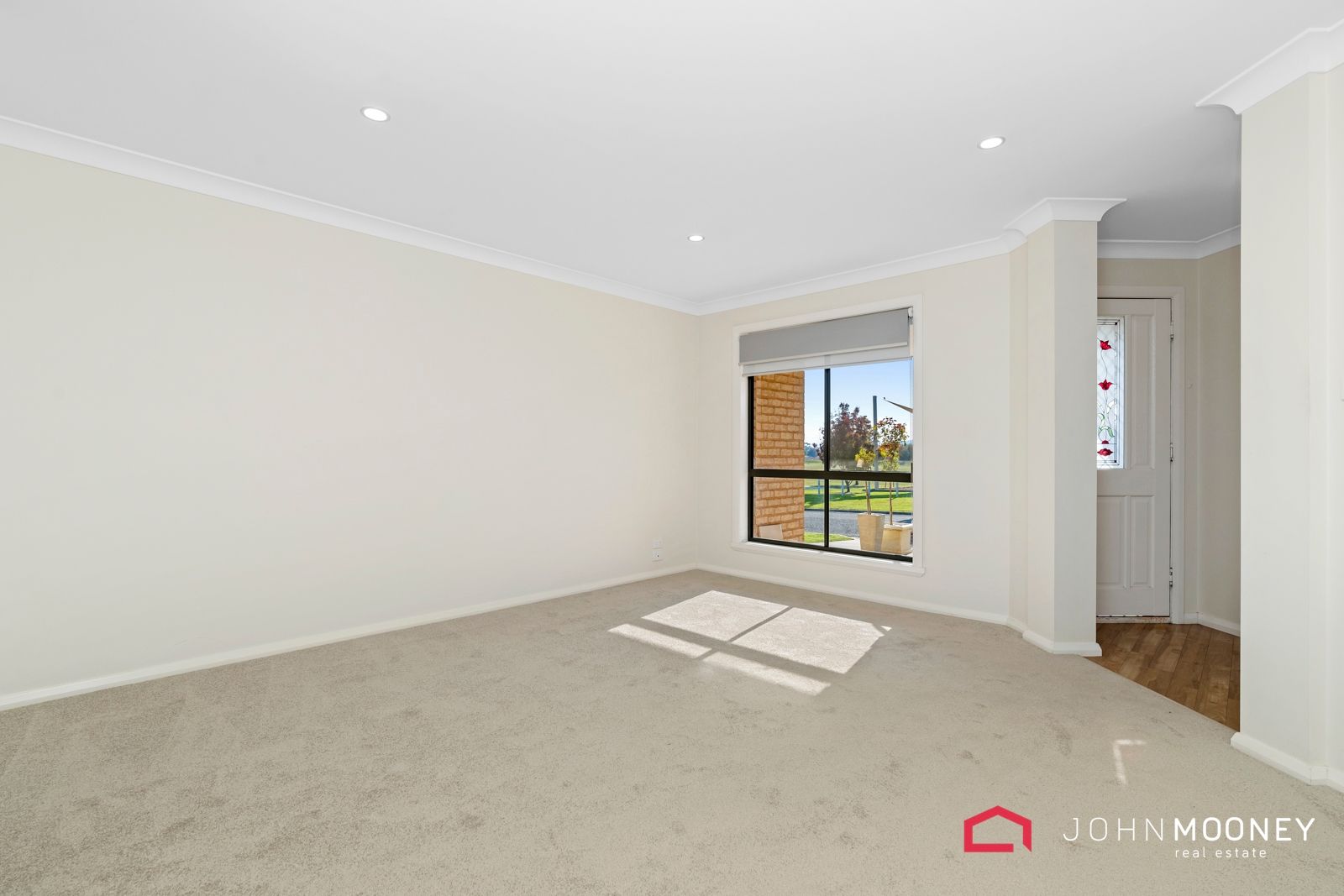 1/6 Bedervale Street, Bourkelands NSW 2650, Image 1