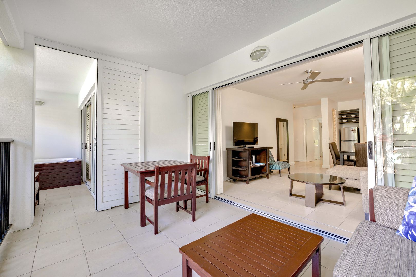 4211-4212/123-127 Williams Esp, Palm Cove QLD 4879, Image 2