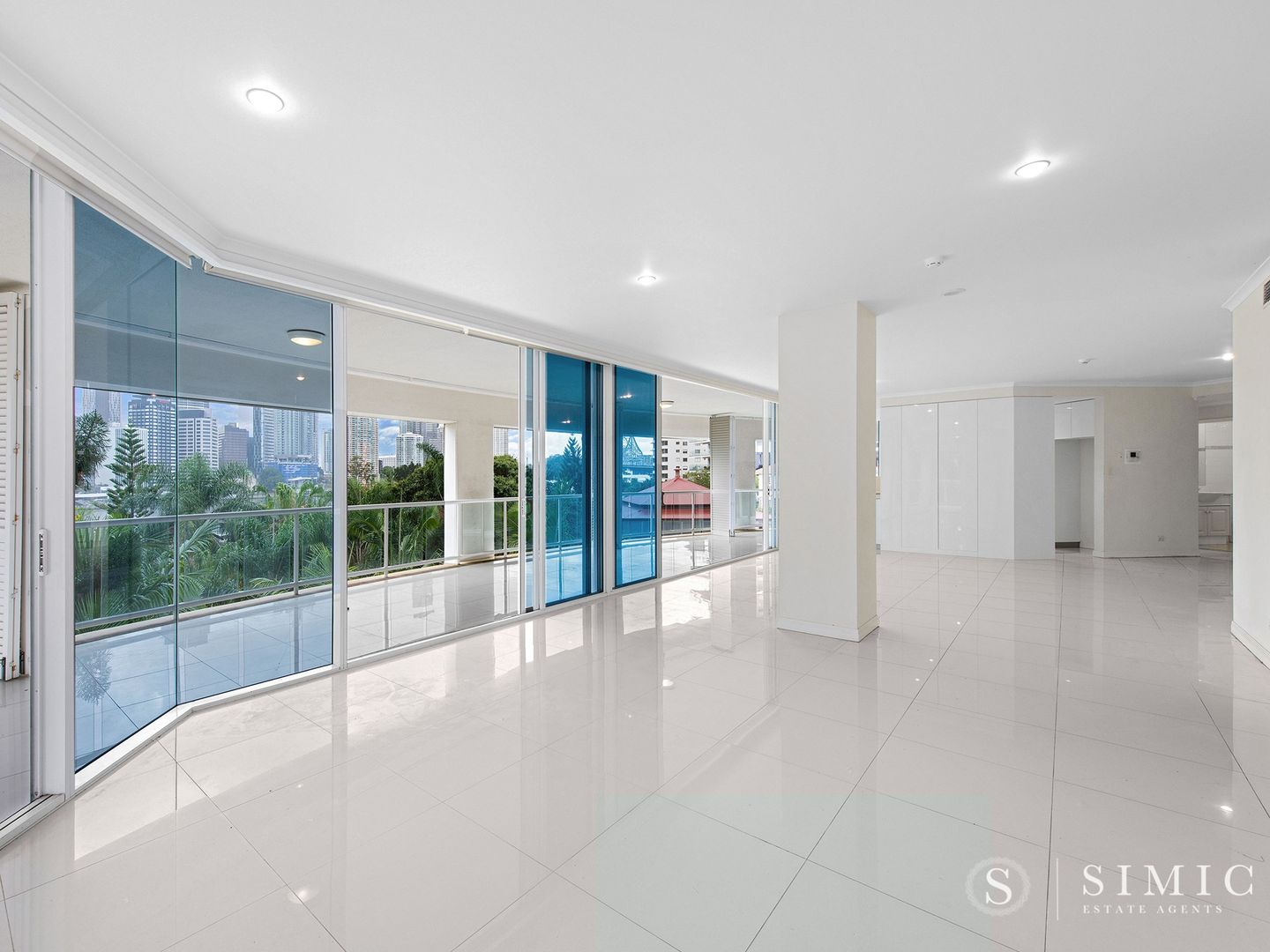 201/21 Pixley Street, Kangaroo Point Property History & Address