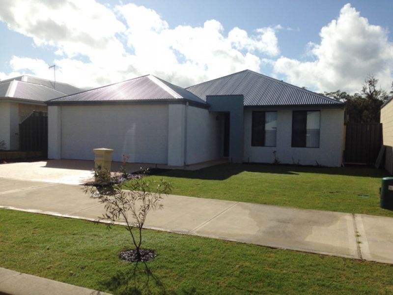 4 bedrooms House in 20 Jennings Way BALDIVIS WA, 6171