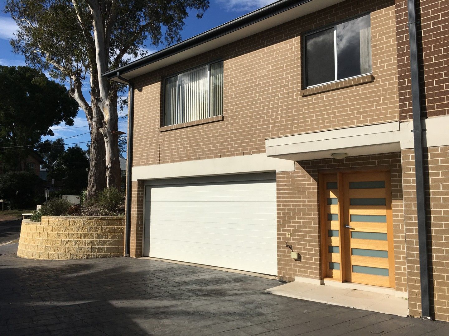 3 bedrooms Townhouse in 2/7a Garthowen Crescent CASTLE HILL NSW, 2154
