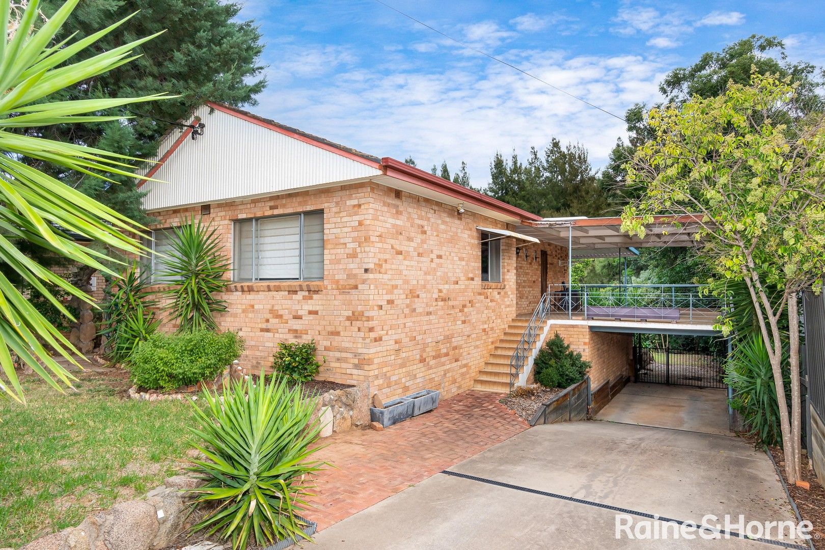 12 Colong Place, Kooringal NSW 2650, Image 0