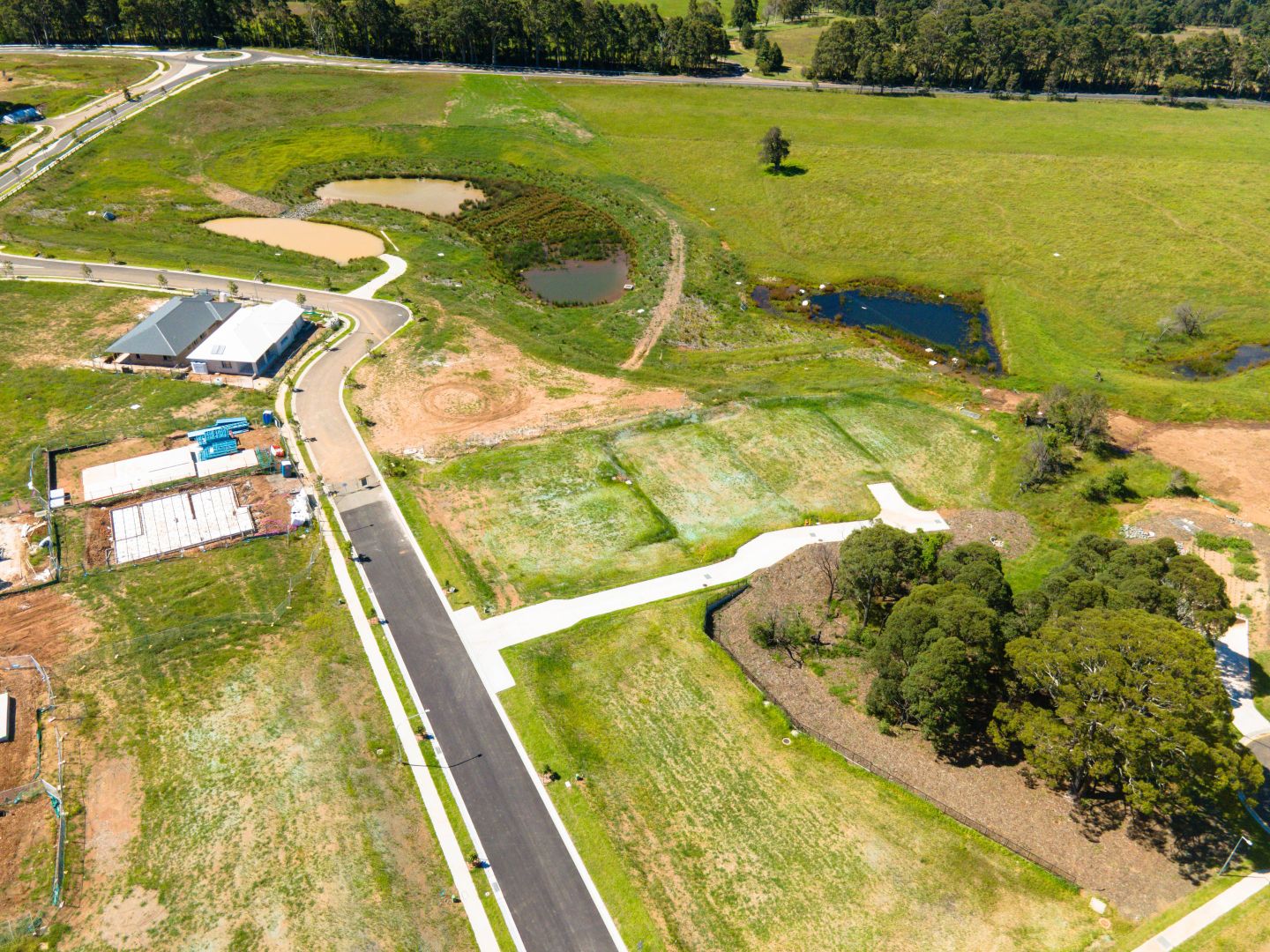 16 (Lot 27) Wirraway Boulevard, Badagarang NSW 2540, Image 1