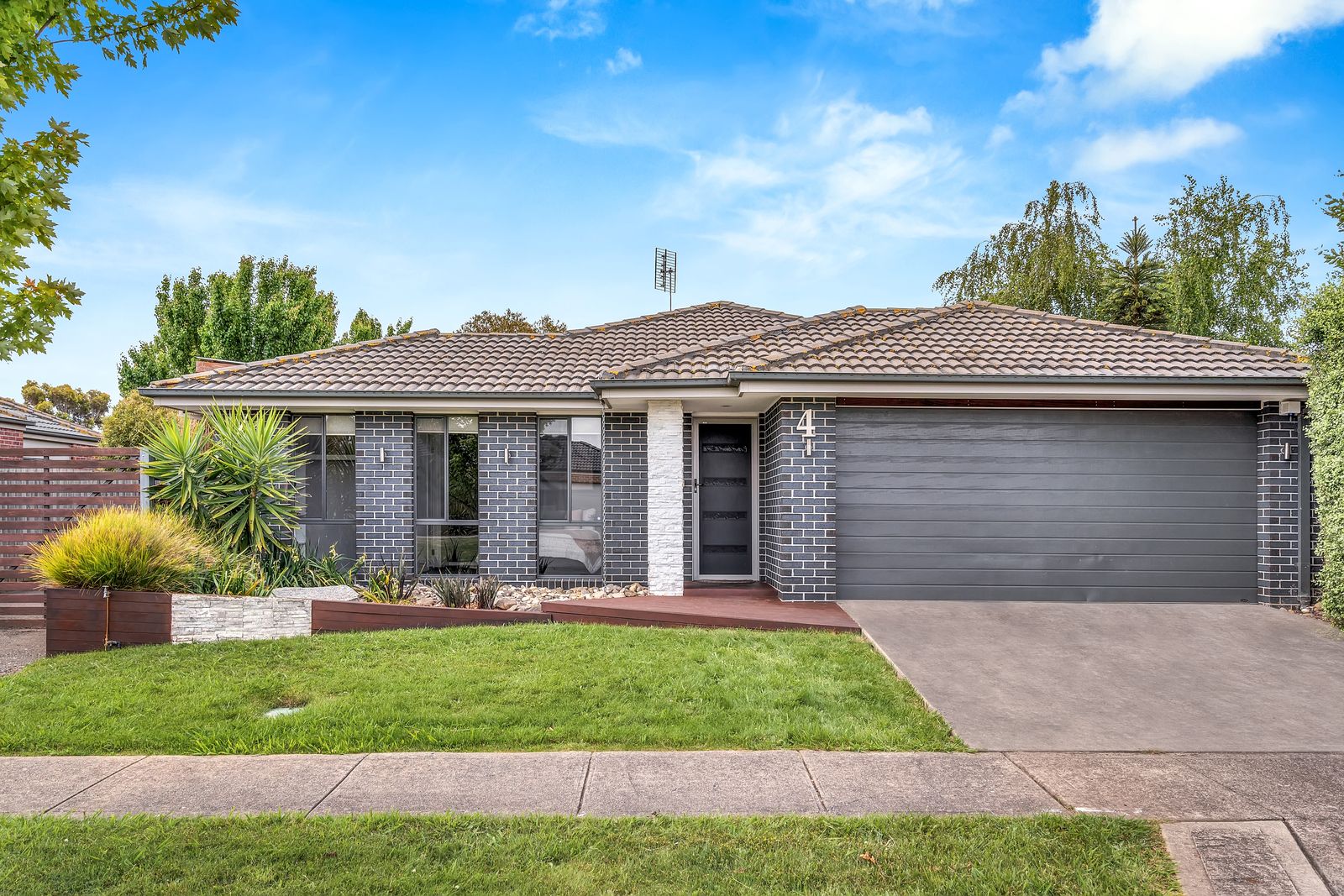 4 Colwyn Court, New Gisborne VIC 3438, Image 0