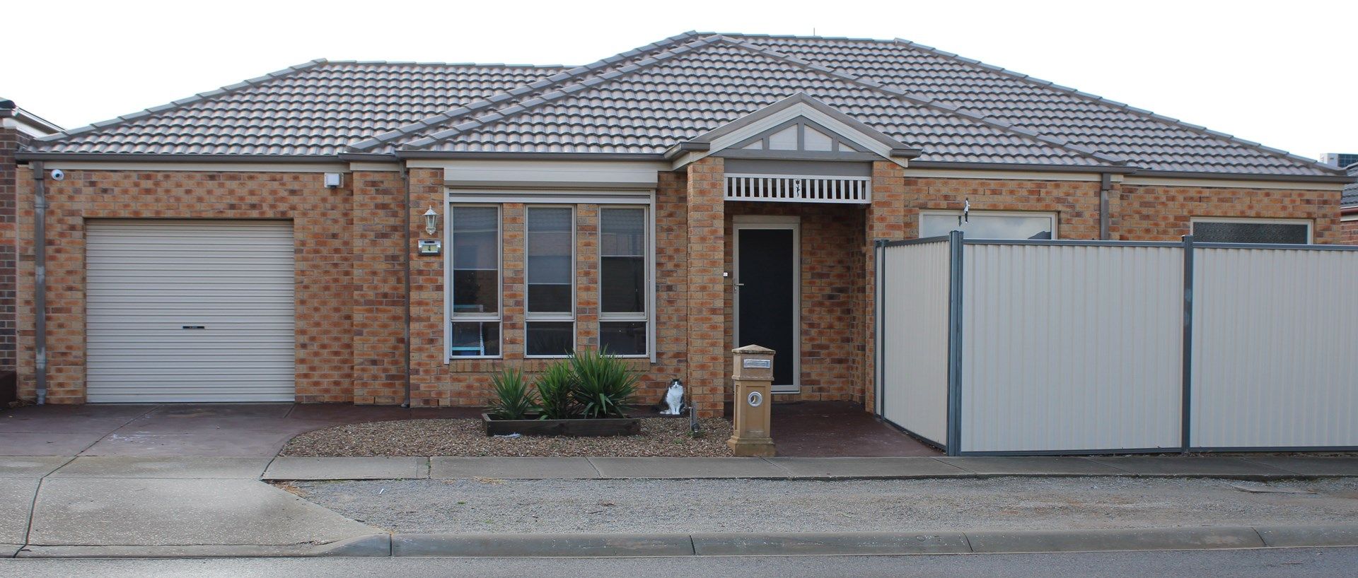 3 bedrooms House in 4 Anouk Way MELTON WEST VIC, 3337