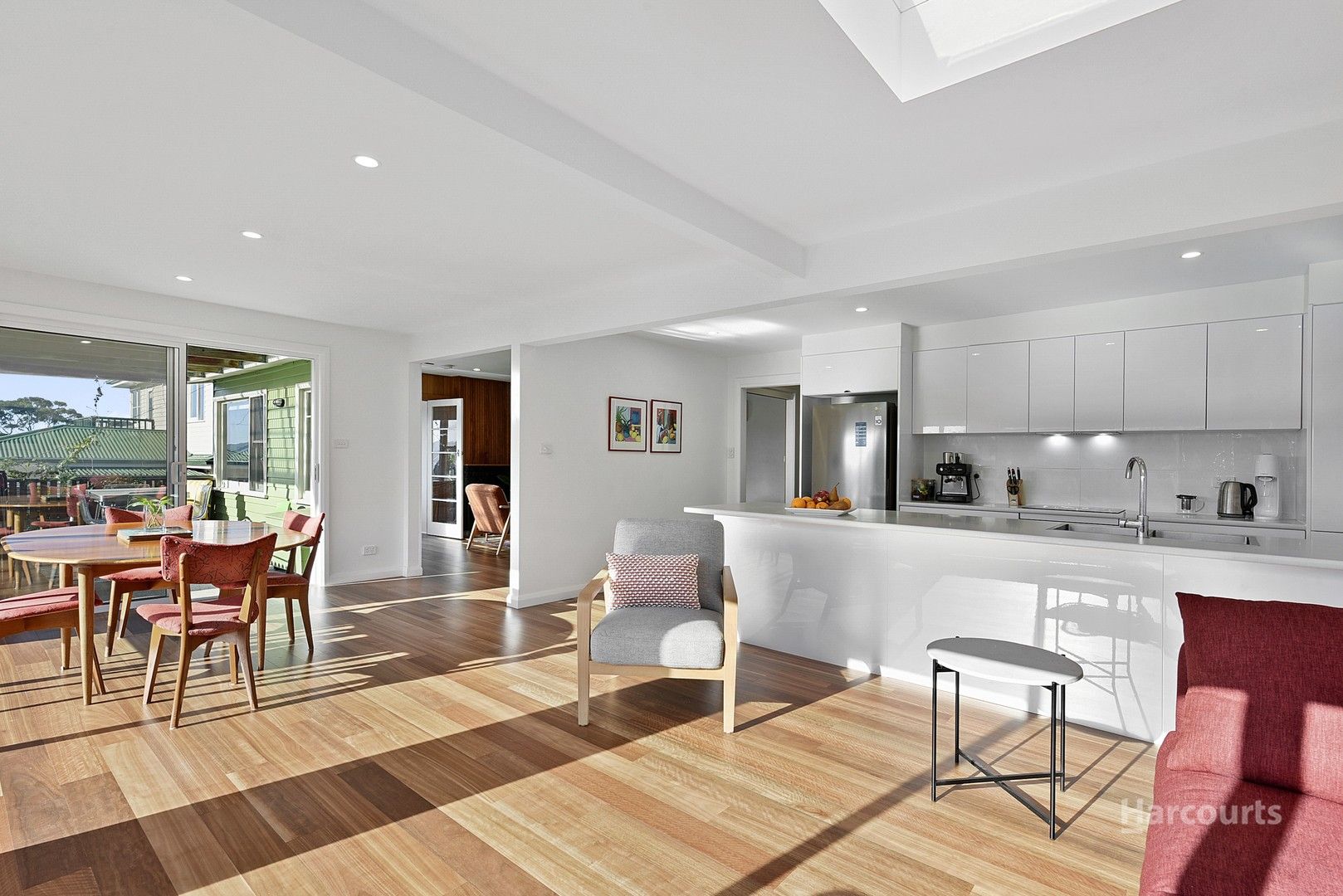 3 bedrooms House in 10 Winmarleigh Avenue TAROONA TAS, 7053