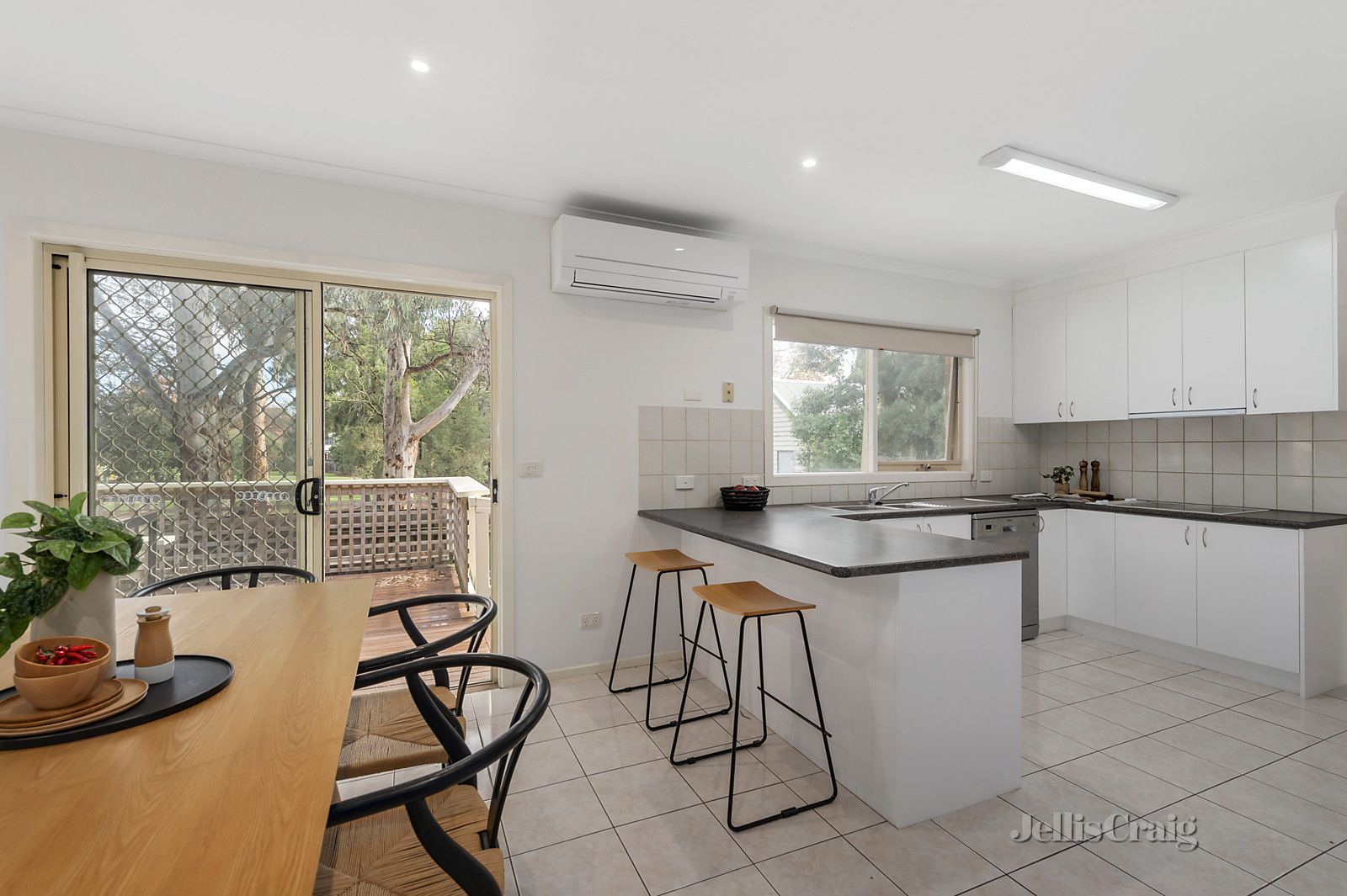 2/26 Goodwin Street, Blackburn VIC 3130, Image 2