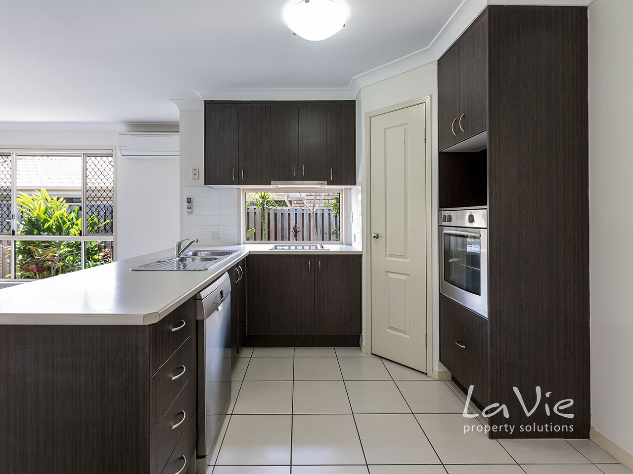 77 Cardena Drive, Augustine Heights QLD 4300, Image 2