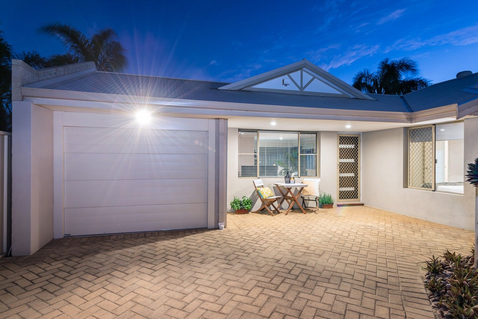 3 bedrooms House in 98A Lawley Street TUART HILL WA, 6060