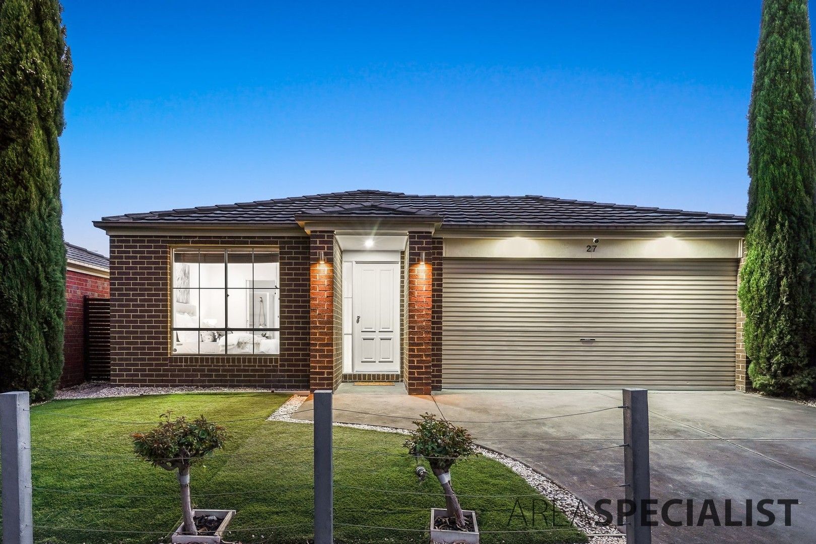3 bedrooms House in 27 Ebony Street CRANBOURNE VIC, 3977