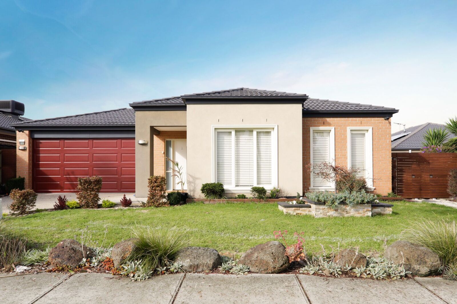 115 Viewgrand Drive, Berwick VIC 3806 House For Rent 650 Domain