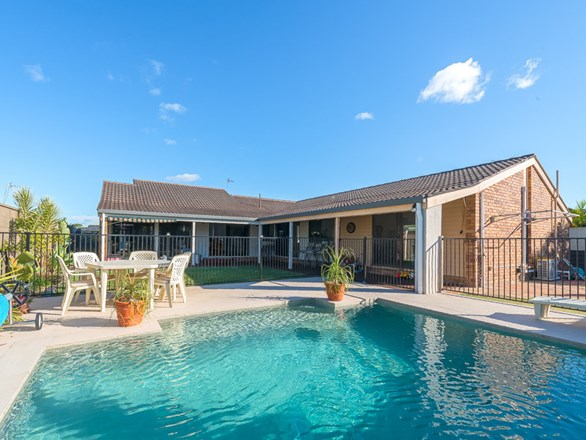 9 Primrose Court, Hollywell QLD 4216