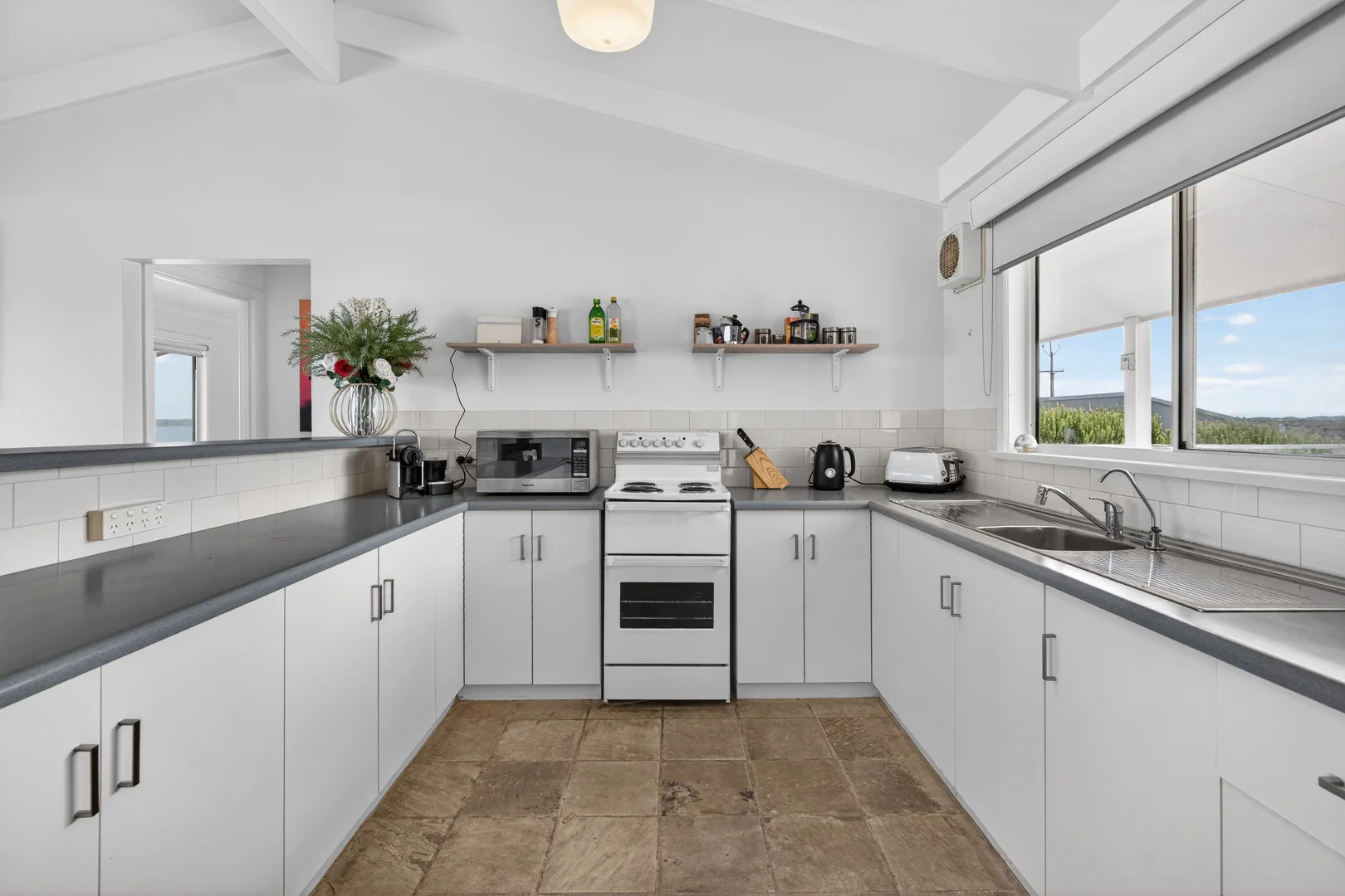 Additional image 13 of 35 GOOLWA CHANNEL DRIVE, Hindmarsh Island SA 5214