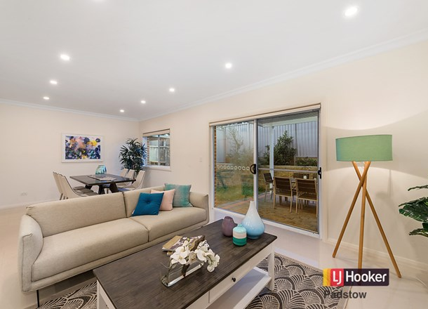 9/10 Old Glenfield Road, Casula NSW 2170