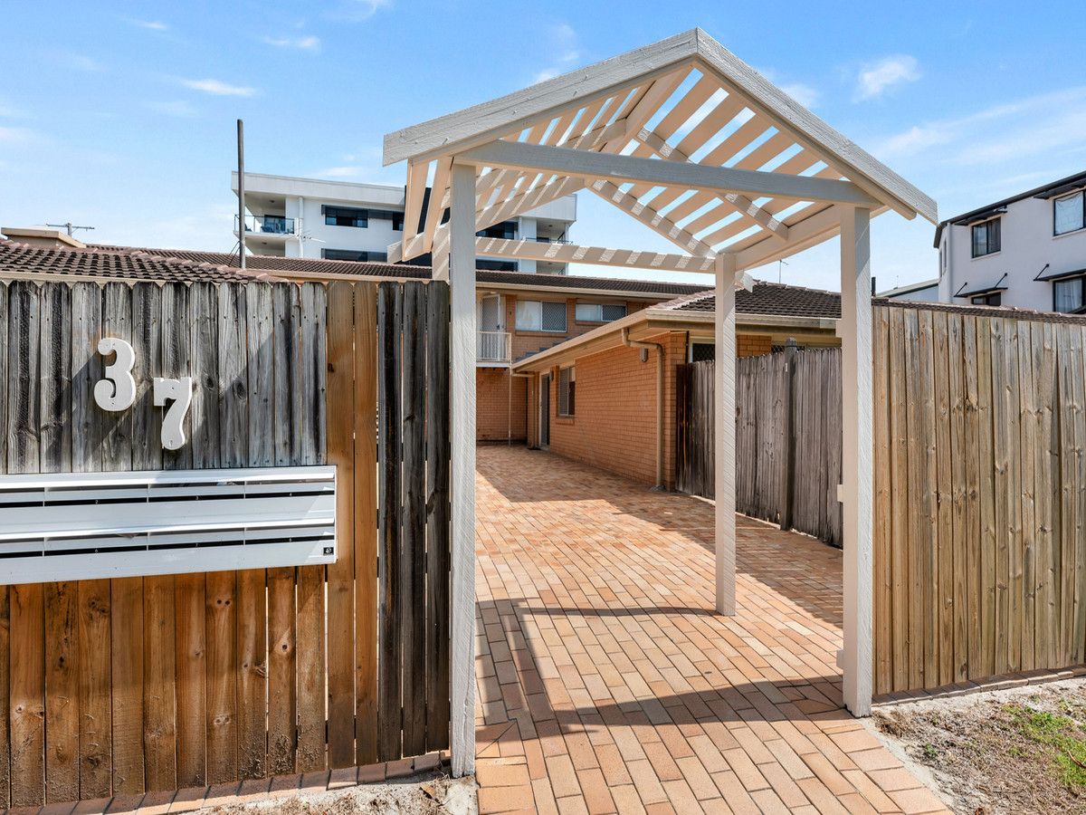2 bedrooms Apartment / Unit / Flat in 1/37 York Street NUNDAH QLD, 4012
