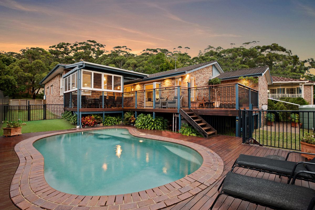 4 bedrooms House in 2 Sanctuary Place BATEAU BAY NSW, 2261